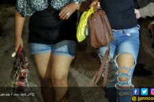 Aksi Komplotan Tante-tante Nyopet di Mal Terekam CCTV - JPNN.com