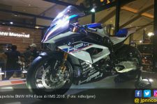 Edan! Sekadar Koleksi, BMW HP4 Race Rp 2,1 Miliar Terjual - JPNN.com