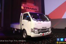 4 Bulan Pertama 2018, Isuzu Tersenyum Lebar - JPNN.com