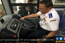 Isuzu Dipercaya untuk Pengadaan 240 BRT dan Bus Sekolah - JPNN.com