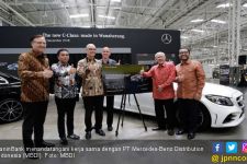 Mercedes Benz C-Class Kembali jadi Rebutan Nasabah PaninBank - JPNN.com