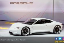 Porsche Taycan Ada Varian Turbo, Sebegini Harganya - JPNN.com