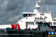 Bakamla Amankan Dua Kapal Usai Transfer 18 Ton BBM Ilegal di Perairan Batuampar - JPNN.com