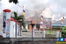 Gedung DPRD Papua Barat Dibakar Massa - JPNN.com