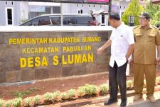 Wakil Menteri Kunjungi Desa Siluman, Jaraknya Cuma 90 KM dari Jakarta - JPNN.com