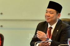 Charles Honoris Minta Pemerintah Segera Merespons Desakan WHO soal Vape Varian Rasa - JPNN.com