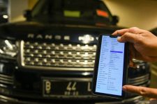 Akal-akalan Penunggak Pajak Mobil Mewah, STNK Diisi Alamat Bodong - JPNN.com