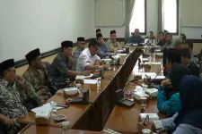 Ribuan Guru Madrasah Diniyah dan Non-PNS akan Diprioritaskan Dapat Bantuan - JPNN.com