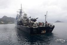 Lima KRI dan Pesawat Intai Jaga Perairan Natuna - JPNN.com