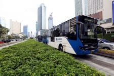 Heboh Sopir Bus Transjakarta Ditempeleng, Pelaku Akan Terima Akibatnya - JPNN.com Jakarta