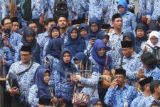 Paling Lambat Senin, PNS Terima Lagi 1 Kali Gaji, Alhamdulillah - JPNN.com