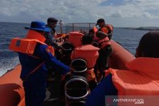 Kapal Nelayan Tenggelam di Perairan Wakatobi, 2 ABK Ditemukan Selamat, 5 Lainnya Hilang - JPNN.com