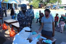 Cegah Penyebaran Covid-19, Lanal Kendari Kembali Gelar Rapid Test - JPNN.com