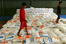 Tekan Inflasi, Bulog Tangerang Salurkan Beras KPSH - JPNN.com Banten