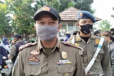 Satpol PP Memeriksa Pengelola Dua Mal di Bandung, Diduga Menyebabkan Kerumunan - JPNN.com Jabar