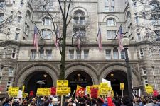 COVID-19 Memang Sangar, Trump International Hotel Sampai Gulung Tikar - JPNN.com