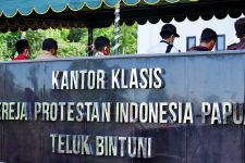 Kantor Klasis GPI Teluk Bintuni Jadi Ikon Baru di Papua Barat - JPNN.com