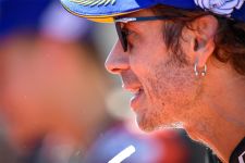 Valentino Rossi Ungkap Hal Bahagia dan Janji di MotoGP 2025 - JPNN.com