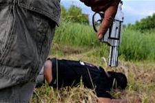 Melawan Saat Ditangkap Polisi, Pria Sadis yang Bunuh Istri dan Balitanya Ditembak, Dor! - JPNN.com Kaltim