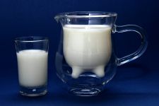 Bantu Disfungsi Pria, Ini 7 Manfaat Minum Susu Campur Bawang Putih - JPNN.com