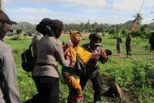 Para Perempuan yang Meraung-raung di Atas Lahan KEK Mandalika - JPNN.com