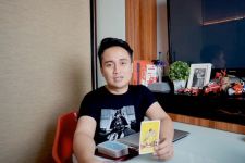 Pelaku Pengeroyokan Ade Armando: Orang Bodoh dan Mau Dibodohi Lagi, Sebut Denny Darko - JPNN.com NTB