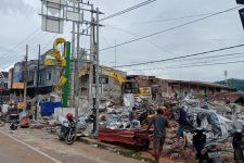 Tolooong, Pengungsi Gempa Mamuju Kesulitan Air Bersih - JPNN.com