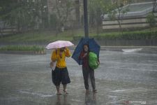 Prakiraan Cuaca BMKG: Sejumlah Kota Besar Indonesia Diguyur Hujan Hari Ini - JPNN.com
