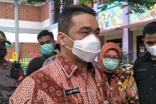 Kata Wagub Riza Patria Soal Desakan Pecat Direksi TransJakarta - JPNN.com