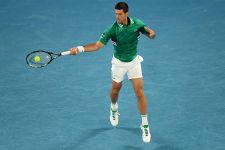 Novak Djokovic Harus Marah dan Banting Raket dulu Baru Masuk Semifinal - JPNN.com