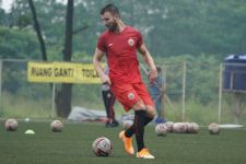 Bek Sayap Persija Marco Motta: Sama, Saya Juga Lelah - JPNN.com