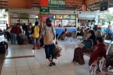 Libur Panjang, Jumlah Penumpang dari Terminal Kampung Rambutan Meningkat - JPNN.com