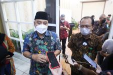 Kader Kesehatan di Surabaya Cuma Dapat Insentif Rp 28 Ribu, Janji Eri Cahyadi jadi Sorotan - JPNN.com Jatim
