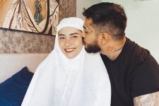 Beda Keyakinan, Begini Cara Onadio Leonardo Semangati Istri Berpuasa - JPNN.com