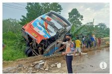 Bus Rosalia Indah Senggolan dengan Truk di Mesuji, 1 Orang Tewas, Begini Kondisinya - JPNN.com