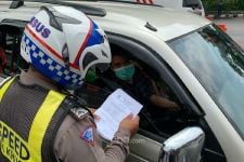  Tilang Pakai HP di Surabaya Tidak Berlaku di Kawasan Berikut - JPNN.com Jatim