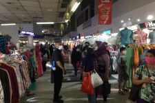 Situasi Pasar Tanah Abang Jelang Lebaran - JPNN.com