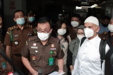 Mark Sungkar Jadi Tahanan Kota, Zaskia dan Shireen Jaminannya - JPNN.com