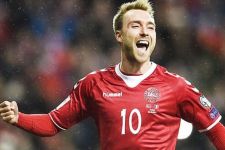 Respons Pesepak Bola dan Kondisi Terkini Eriksen Setelah Tumbang di Lapangan - JPNN.com