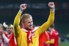 Jelang Lawan Inggris, Kasper Schmeichel Mendapat Pesan Khusus dari Sang Ayah, Ini Katanya - JPNN.com