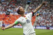 Begini Ambisi Megan Rapinoe Bersama Tim Sepak Bola Wanita AS di Olimpiade Tokyo 2020 - JPNN.com