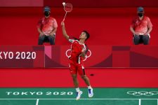 Mantap! Ginting Pulangkan Wakil Denmark dari Tokyo 2020, Senar Raket Sampai Putus... - JPNN.com