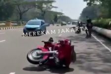 Nmax Tabrak Moge di Jakpus, 3 Orang Terkapar - JPNN.com