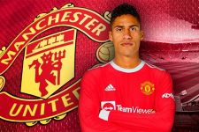 Begini Penjelasan Solskjaer Soal Debut Raphael Varane Bersama MU - JPNN.com