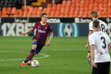 Pengin Cabut dari Barcelona, Frenkie de Jong Langsung Diincar Tiga Tim Italia - JPNN.com