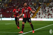 Giroud Tampil Moncer, Kutukan Nomor Sembilan di AC Milan Mulai Hilang - JPNN.com