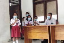 Keren Banget Desa ini Gelar Lomba Bahasa Inggris untuk Anak SD dan SMP - JPNN.com