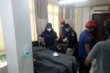 8 Orang Terjebak Dalam Lift Klinik Kecantikan di Kelapa Gading, 3 Pingsan - JPNN.com