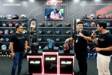 IMOS 2024, Hadir Varian Baru Helm NJS ZX-1R GT dan Kairoz GT Berbahan Carbon - JPNN.com