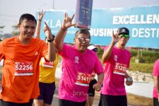 Ikut Lomba Lari 10 Kilometer, Hasto: Olahraga Mengajarkan Bertarung secara Adil - JPNN.com